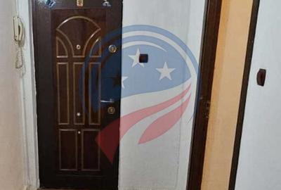 Apartament cu 3 camere decomandat în 1 Mai - 2