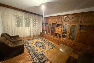 De inchiriat ap. - 3