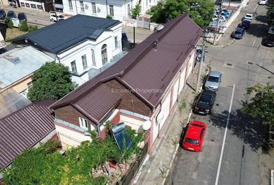 Buzau Casa langa liceul Hasdeu, langa pe str. Plevnei - 14