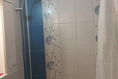 Inchiriez apartament 3 camere - 2