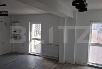 Apartament cu 3 camere decomandat în Dâmbul Rotund - 3