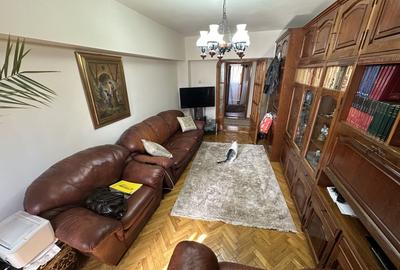 Apartament 4 camere zona Far - 1