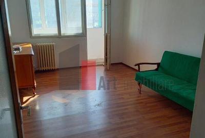 Apartament 3 cam. Titulescu