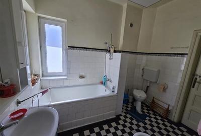 VILA INTERBELICA PE O STRADA LINISTITA - 7