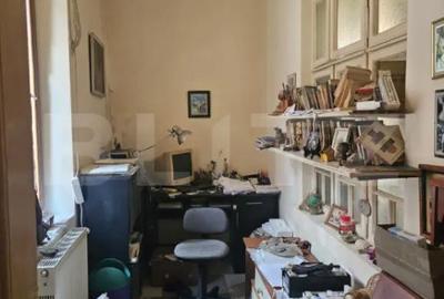 Casă cu 4 camere cu Teren 372 Mp în Central - 4