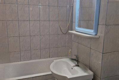 Garsonieră decomandată în Debarcader - 2
