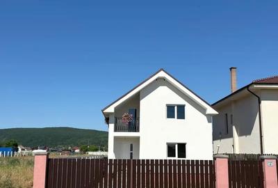 Casă cu 4 camere în Gilău - 4