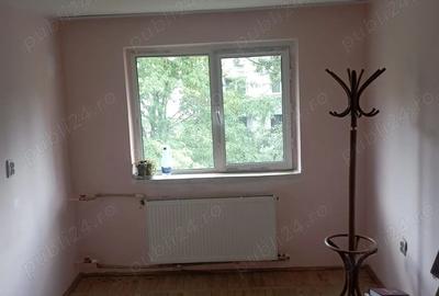 Apartament cu doua camere zona vest piata Aurora - 2