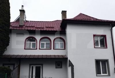 Casă cu 3 camere cu Teren 609 Mp în Central - 1
