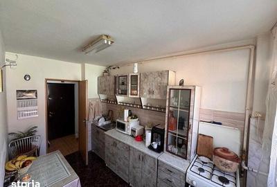 Apartament cu 3 camere în Vitrometan - 8