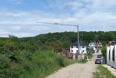 Superb teren intravilan langa padurea Cocosesti - 1