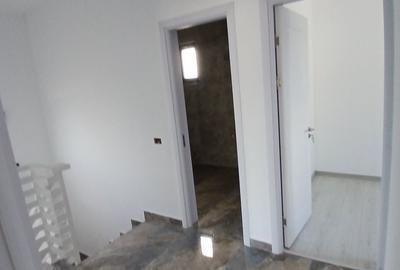 Casă cu 4 camere în Central - 3