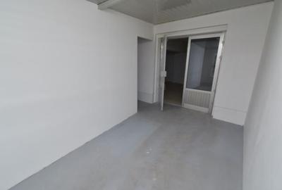 Apartament cu 2 camere decomandat în Rahova - 2