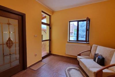 Casa solida parter in zona Titulescu - 3