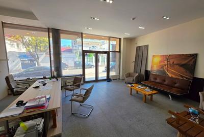 Spațiu comercial, de 70 mp, în Trocadero - 3