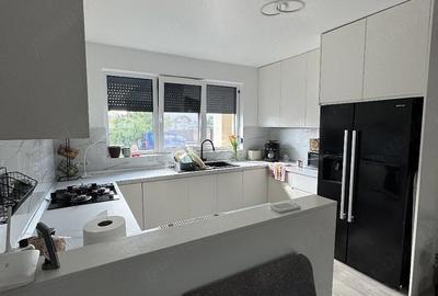 Casă cu Teren 400 Mp în Central - 3