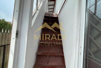 Casă cu 9 camere cu Canalizare în Liceul Militar - 13