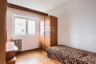 Apartament 3 camere si doua bai in zona Aradul nou,gara - 9