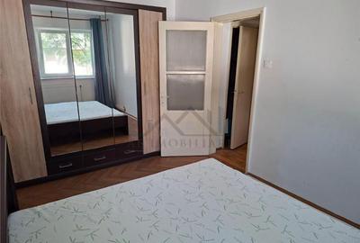 Apartament 2 camere Podu Ros/Zona centrala, ideal pentru loc