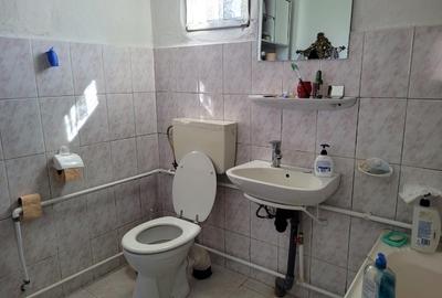 Casă individuală cu 3 camere cu Canalizare în Central - 10