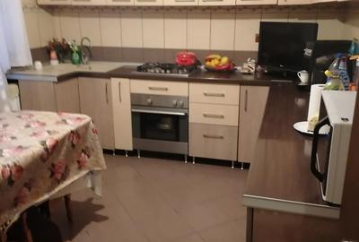 Casă cu 6 camere în Central - 2