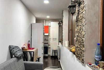 Apartament cu 2 camere decomandat în Micro 13 - 4