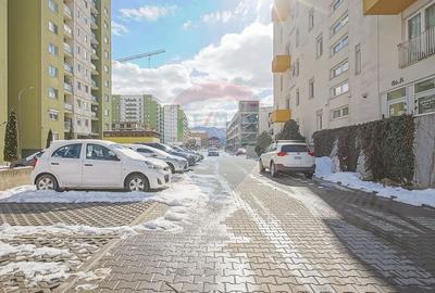 Apartament cu 2 camere decomandat, mobilat în Tractorul - 17