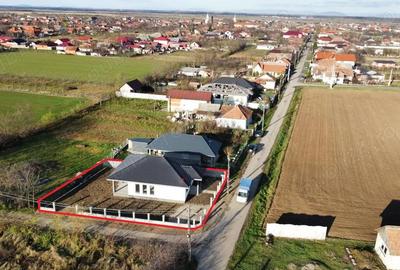 Casă cu 3 camere în Lazuri - 13