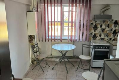 Apartament cu 3 camere decomandat în Central - 3
