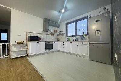 Casa de inchiriat in zona Cristian - 2