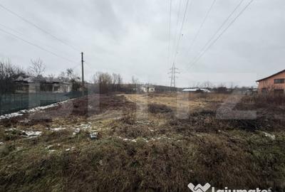 Teren de 1049 mp, în Priseaca