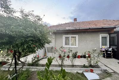 Cauti locatia perfecta . - 1