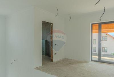 Casa moderna, la cheie, in Cristian Str. Carpati - 3