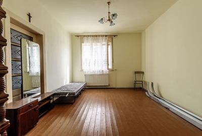 Casa de caramida pe strada Plopilor in Vlaicu Comision 0 - 3