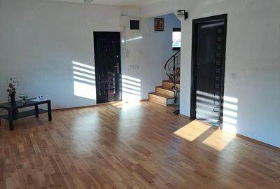 Casă cu 4 camere cu Teren 300 Mp în Central - 8