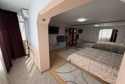 Apartament cu 3 camere decomandat în Gară - 11