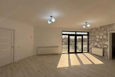 Casă cu 3 camere cu Teren 400 Mp în Bordei - 2