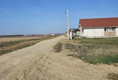 Teren de 640 mp, în Sânmartin - 4