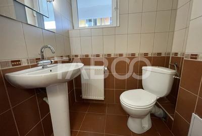 Apartament de inchiriat cu 4 camere decomandat parcare Strand Sibiu - 9