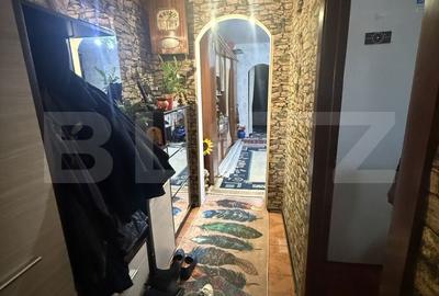 Apartament cu 3 camere în Micro 12 - 4