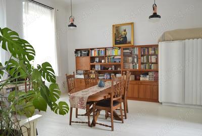 Casa de vanzare, zona centrala, 3 camere, 1477 teren in Sighetu Marmatiei - 1