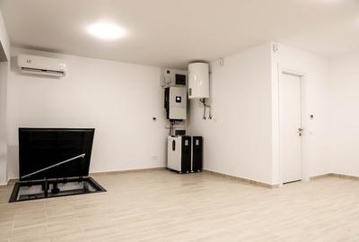 Vindem constructie tip buncar cu cale de intrare prin casa - 10