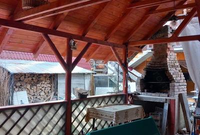 Casă cu 6 camere cu Teren 530 Mp în Măneciu - 9