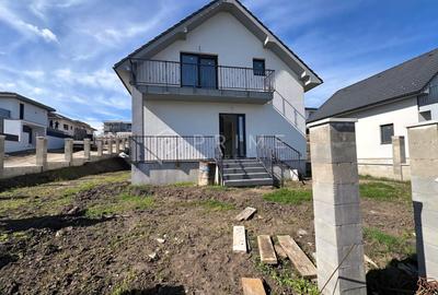 Casă individuală cu 5 camere cu Canalizare în Corunca - 2