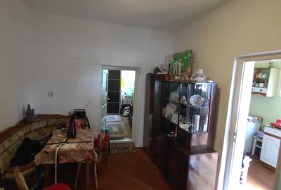 Vand casa cu 3 camere in cartierul Dambul Rotund - 8