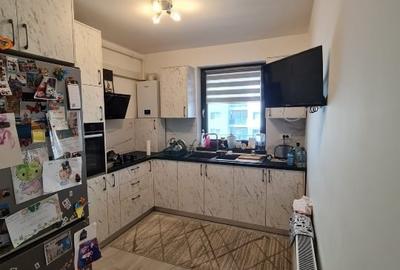Apartament cu 2 camere decomandat, mobilat în Tractorul - 8