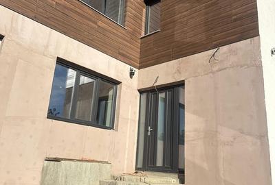 Casă cu 5 camere cu Teren 479 Mp în Glina - 6