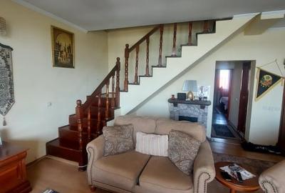 Apartament -5 camere -decomandat-Zona Fundeni - 1