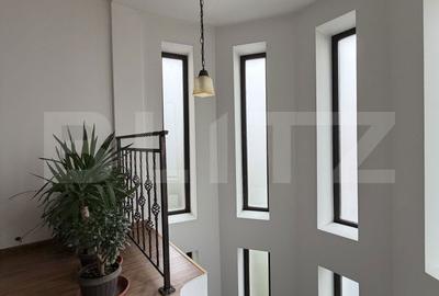 Casă cu 4 camere cu Canalizare în 1 Mai - 3