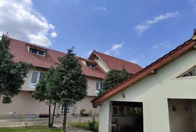 Casă cu 12 camere în Central - 9